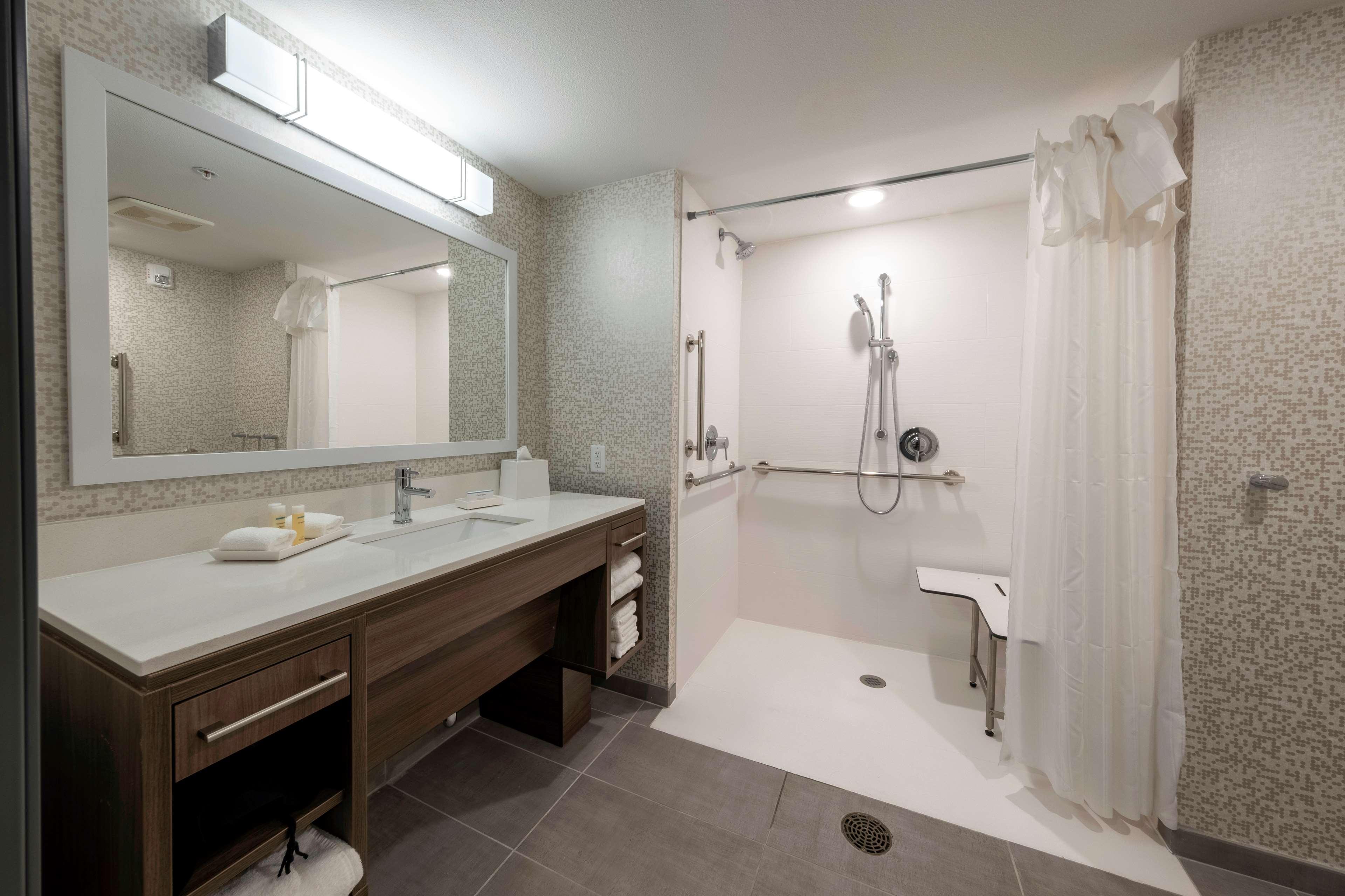 Home2 Suites By Hilton Portland Hillsboro Exterior photo