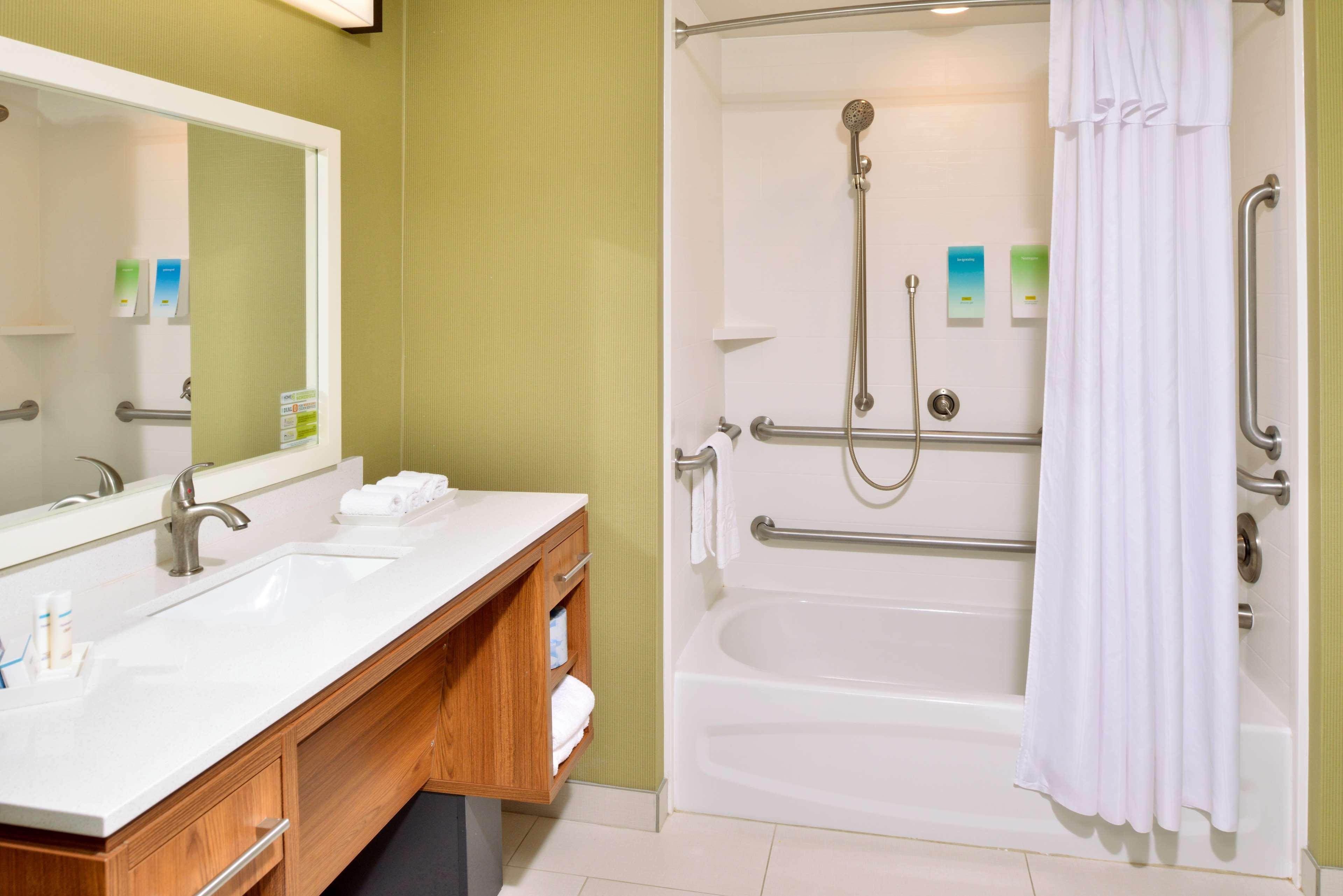 Home2 Suites By Hilton Portland Hillsboro Exterior photo